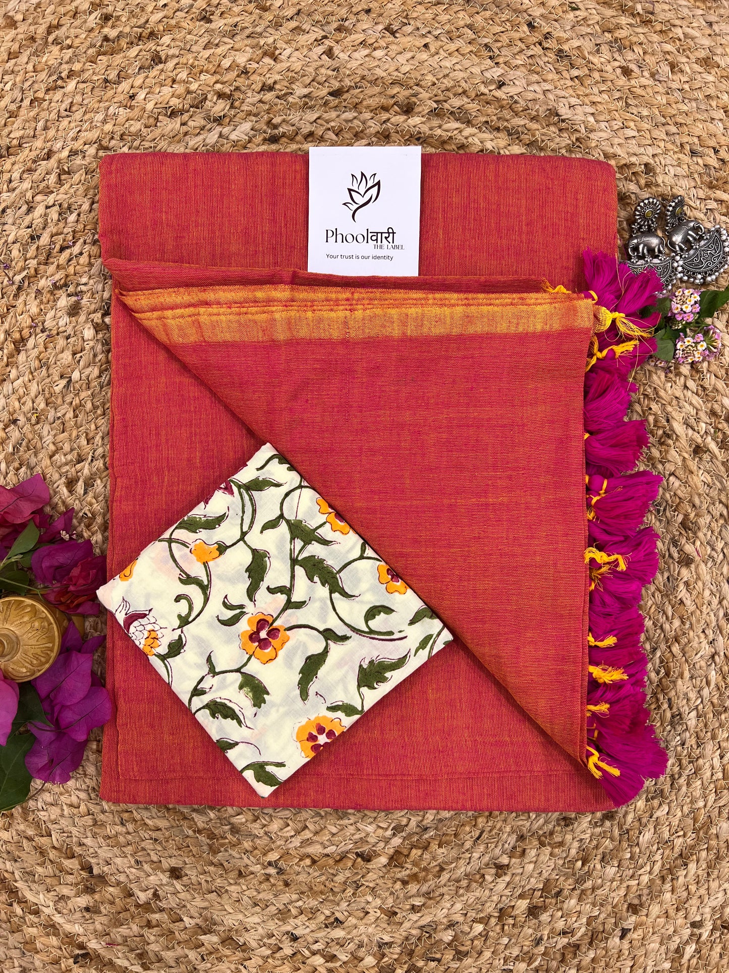 Phoolwari Dual Tone Brick Hue Handloom Saree