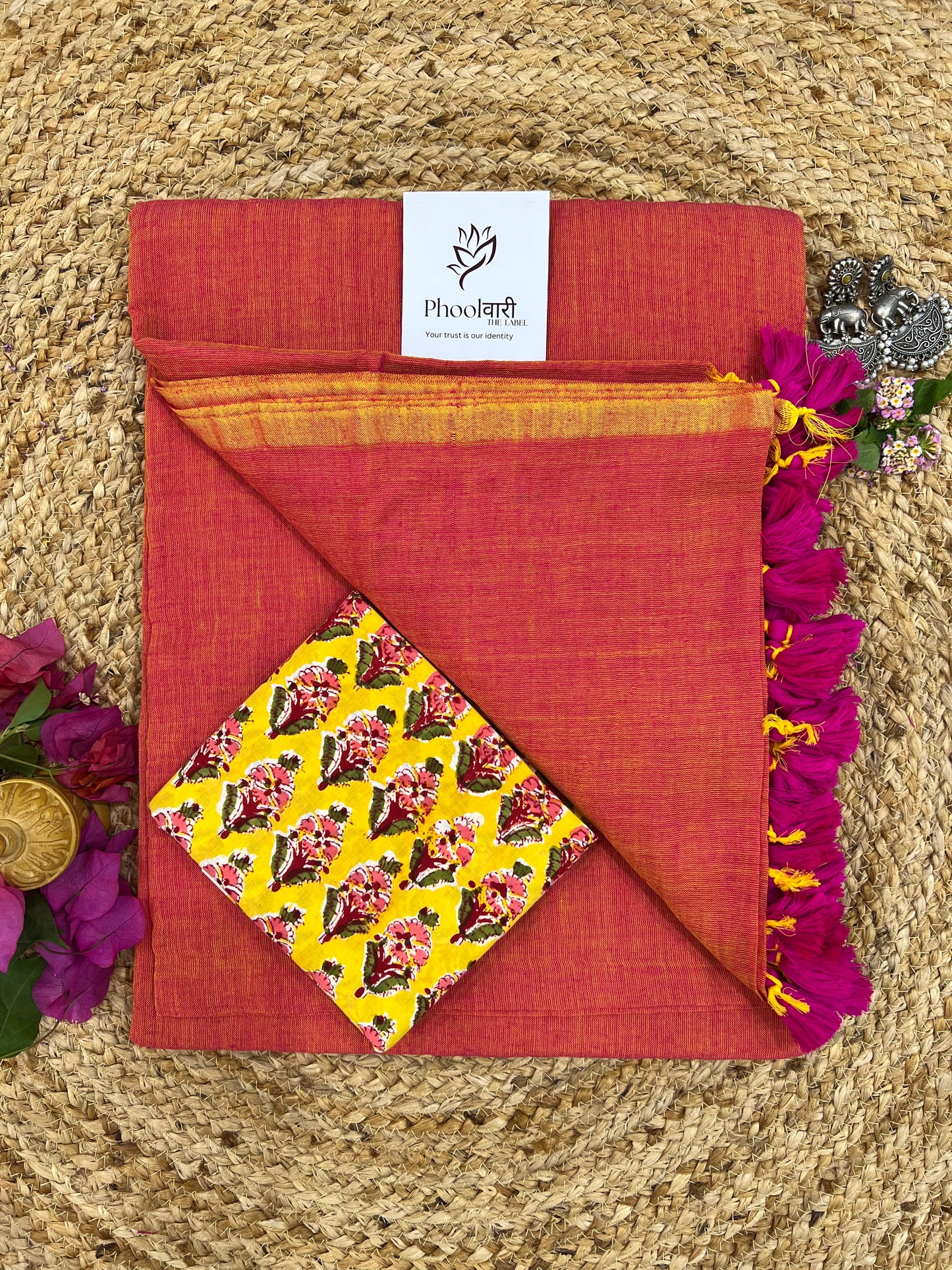 Phoolwari Dual Tone Brick Hue Handloom Saree