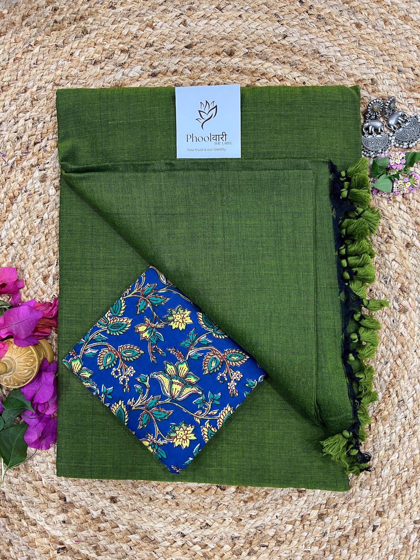 Phoolwari Mehendi Green Handloom Saree