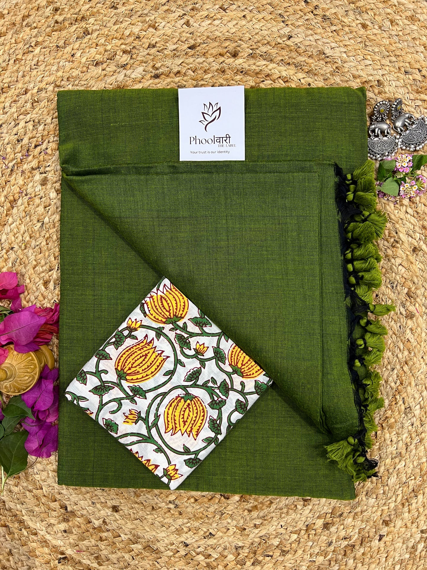 Phoolwari Mehendi Green Handloom Saree