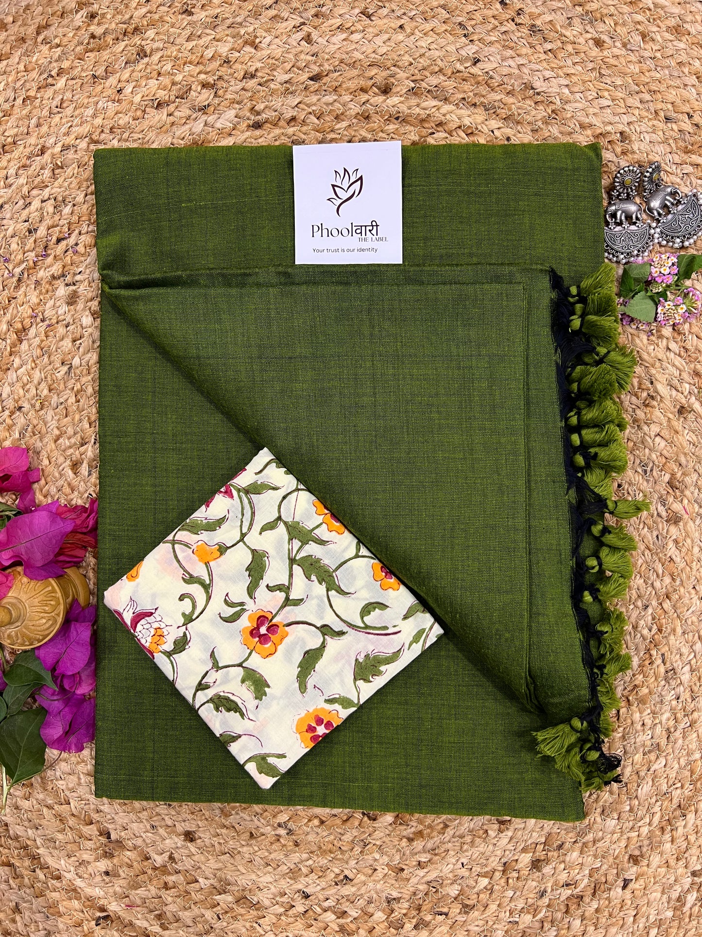 Phoolwari Mehendi Green Handloom Saree