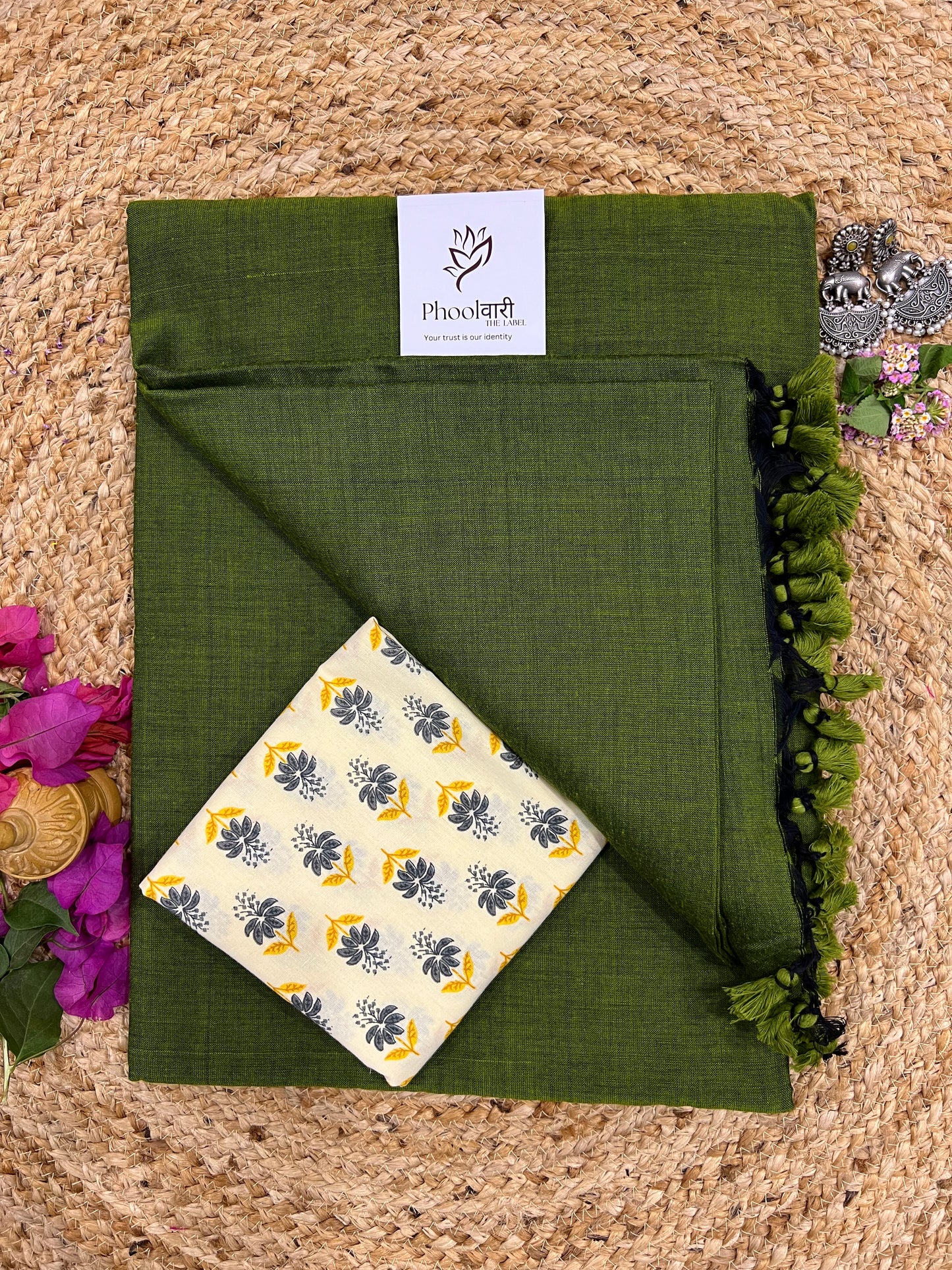 Phoolwari Mehendi Green Handloom Saree