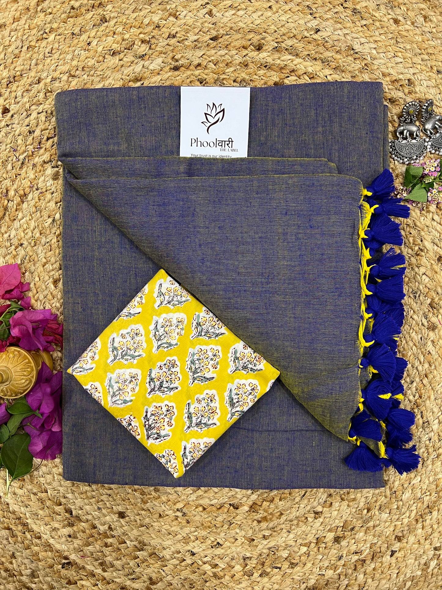 Phoolwari Onion Handloom Saree