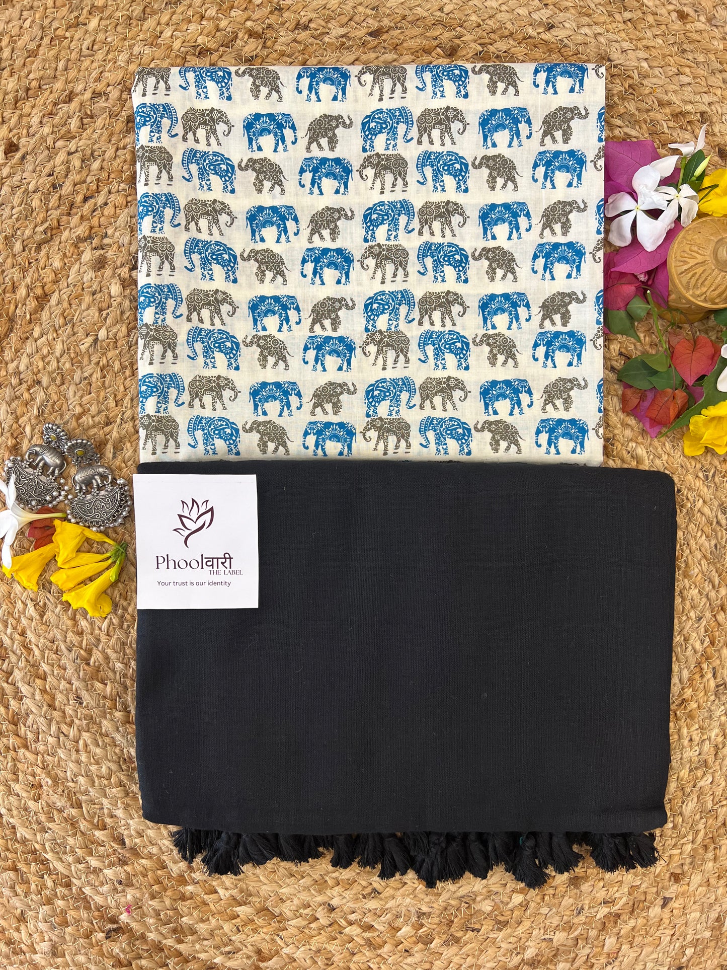 Phoolwari Black Handloom Saree