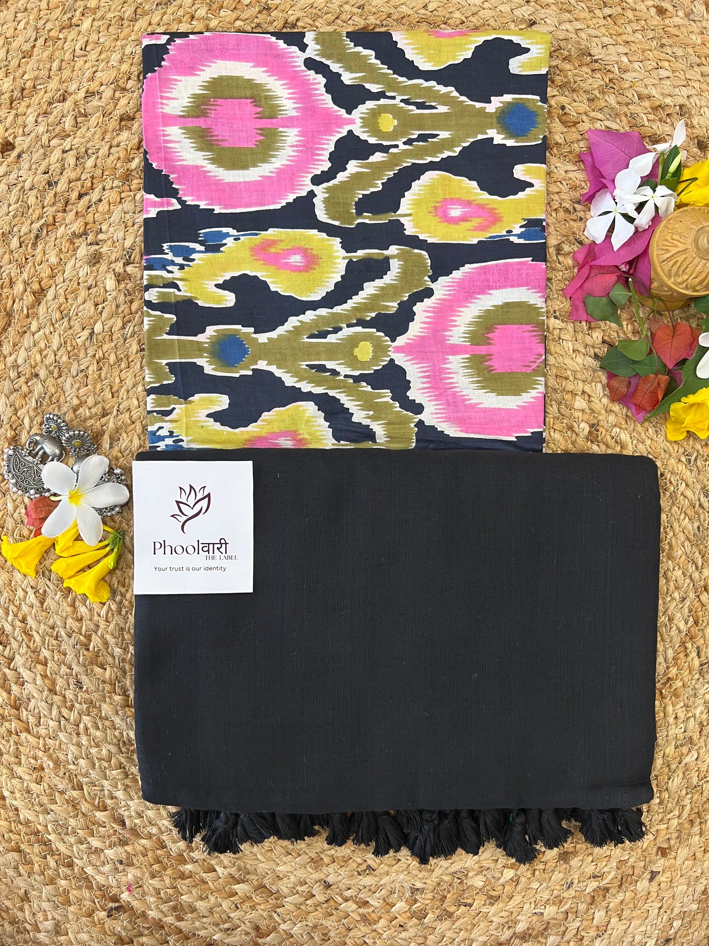 Phoolwari Black Handloom Saree