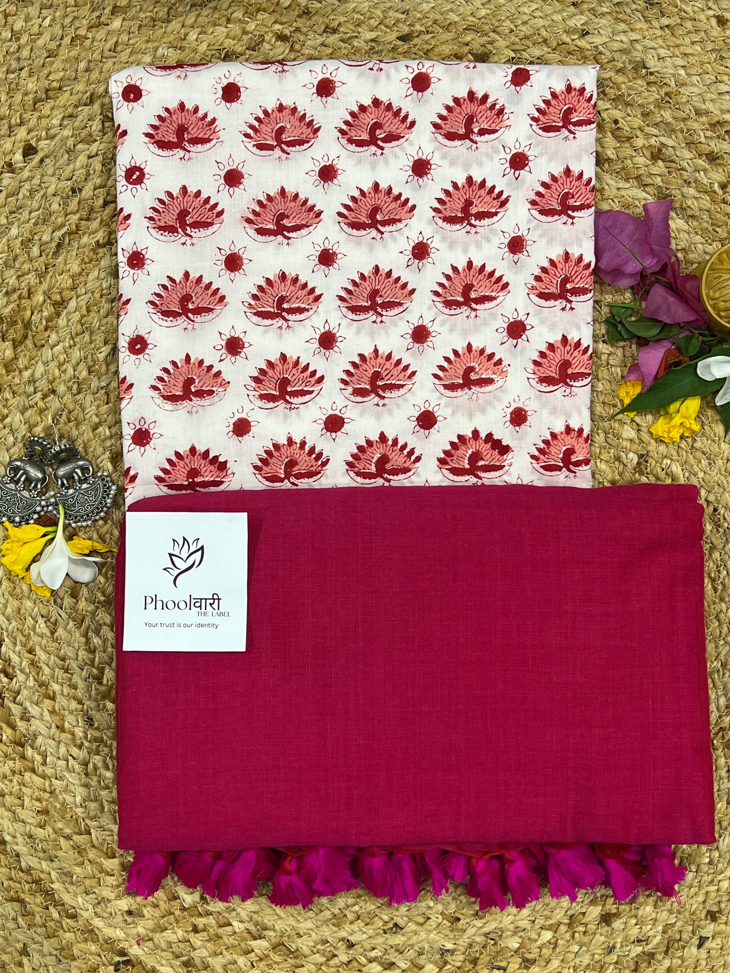 Phoolwari Queen Pink Handloom Saree