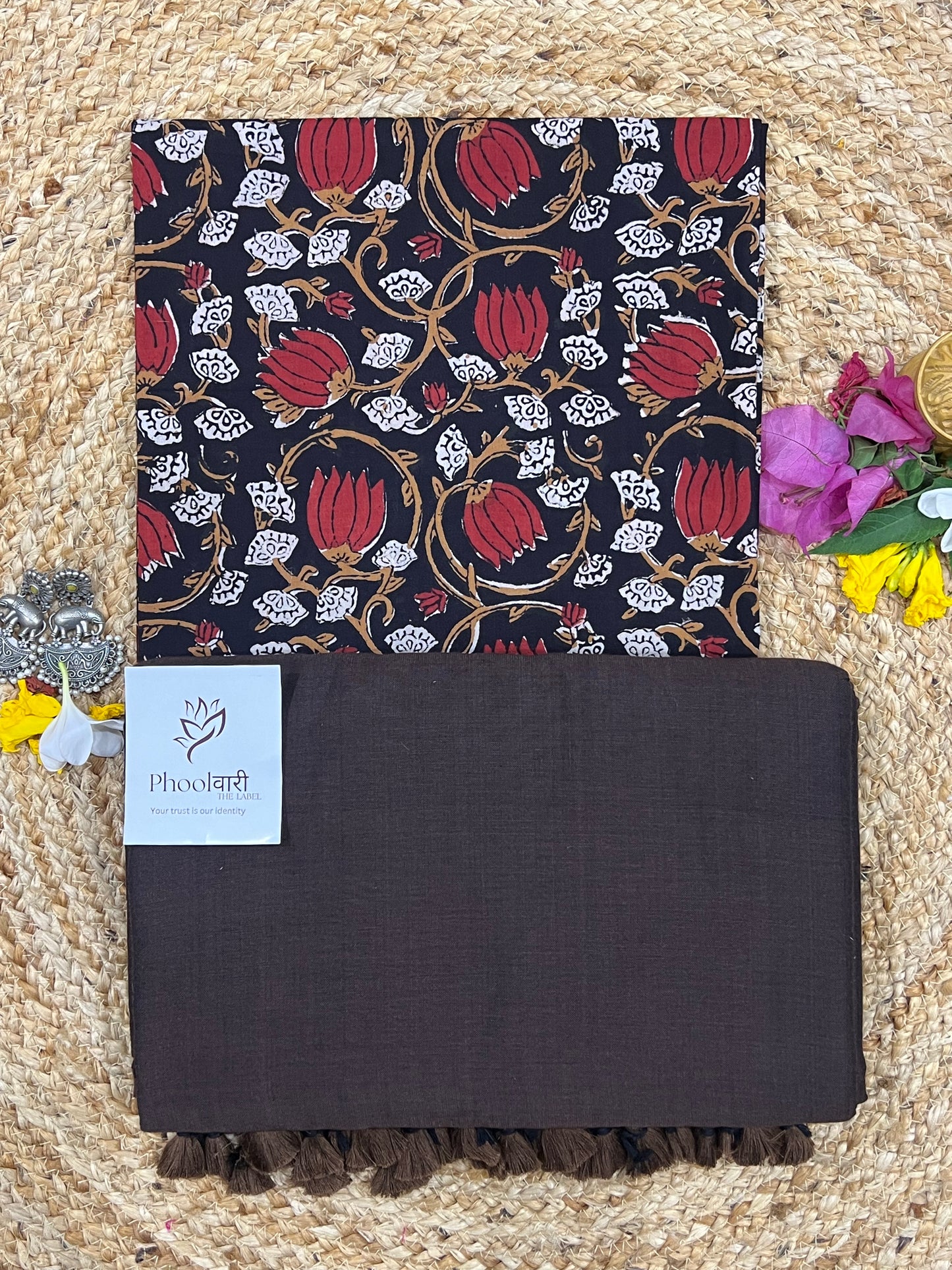 Phoolwari Coffee Brown Handloom Saree