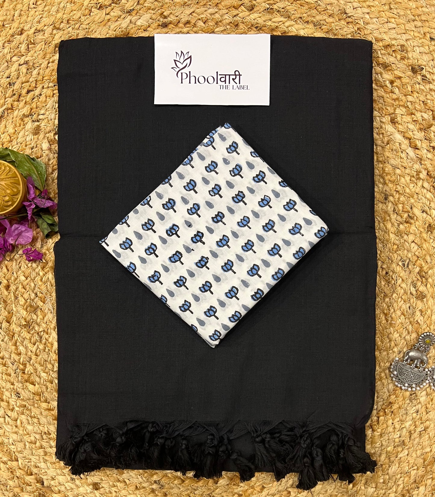 Phoolwari Black Handloom Saree