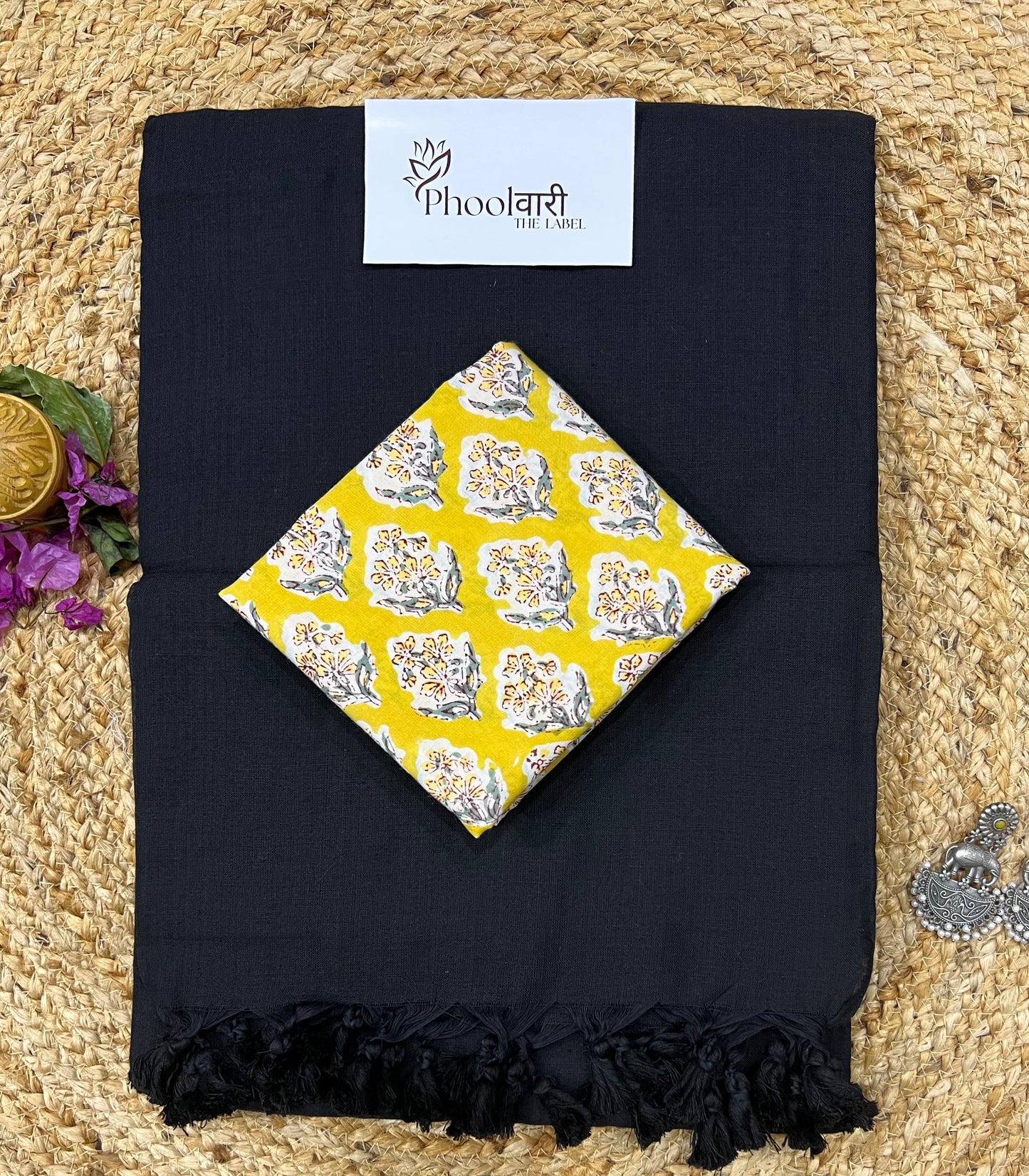 Phoolwari Black Handloom Saree