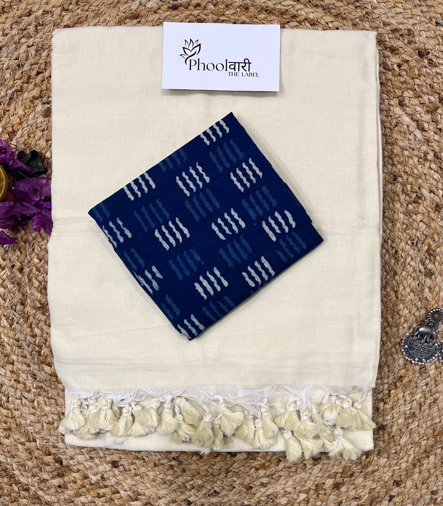 Phoolwari Off White Handloom Saree