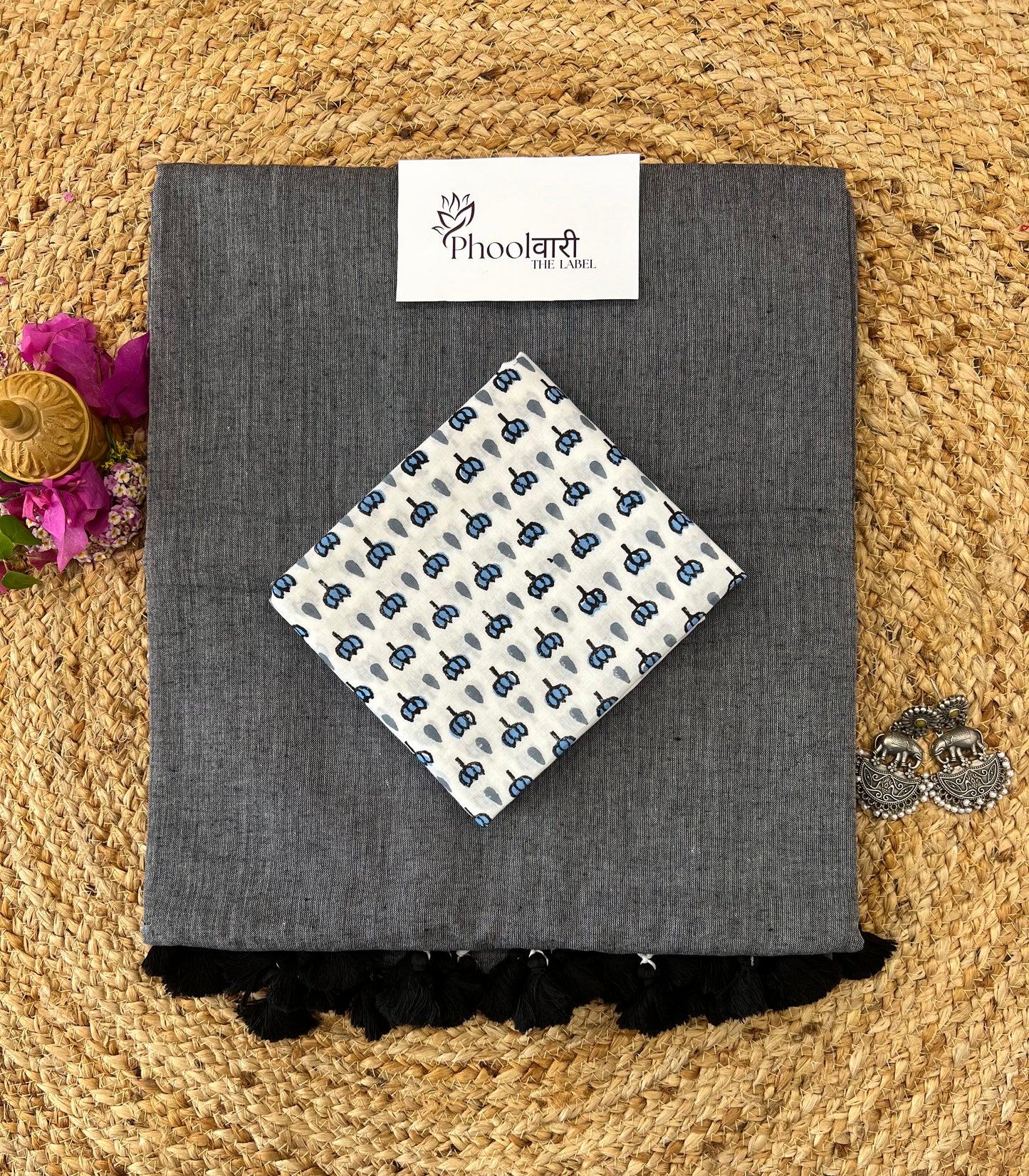 Phoolwari Grey Handloom Saree