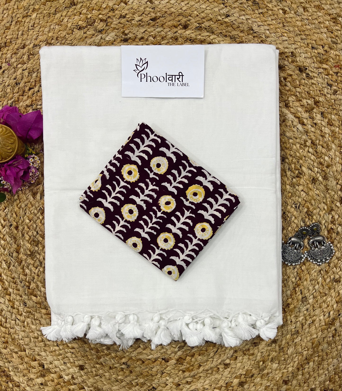 Phoolwari White Handloom Saree