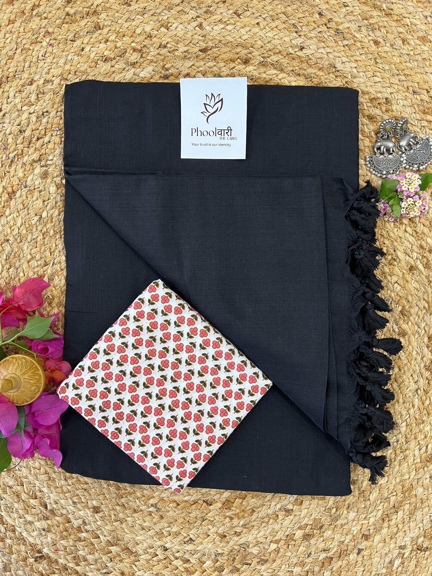 Phoolwari Black Handloom Saree