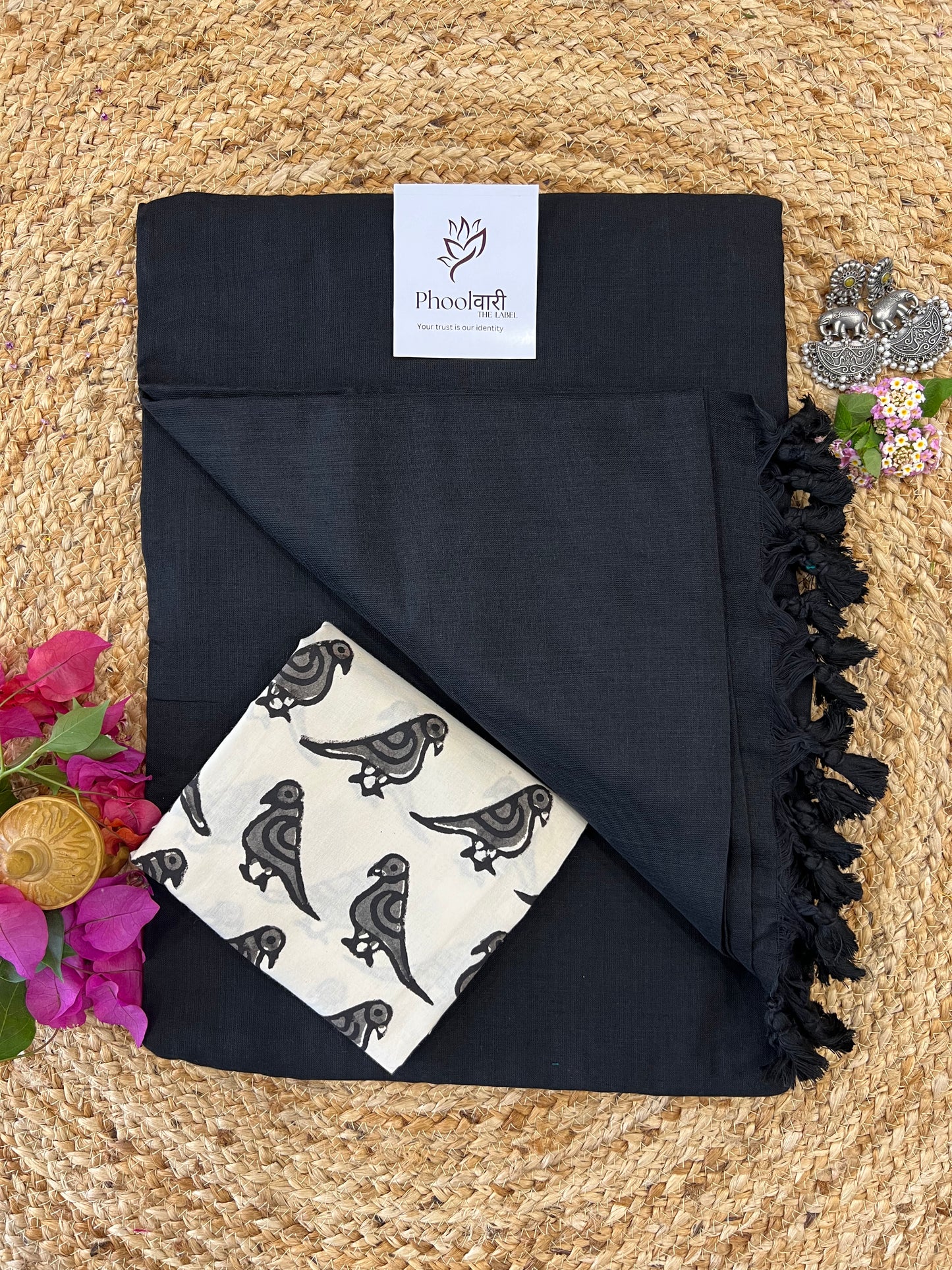 Phoolwari Black Handloom Saree