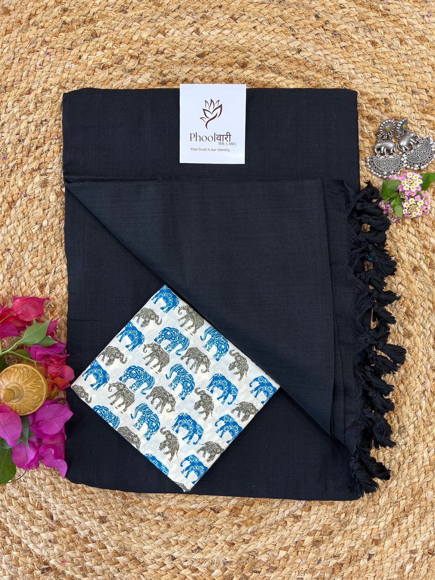 Phoolwari Black Handloom Saree