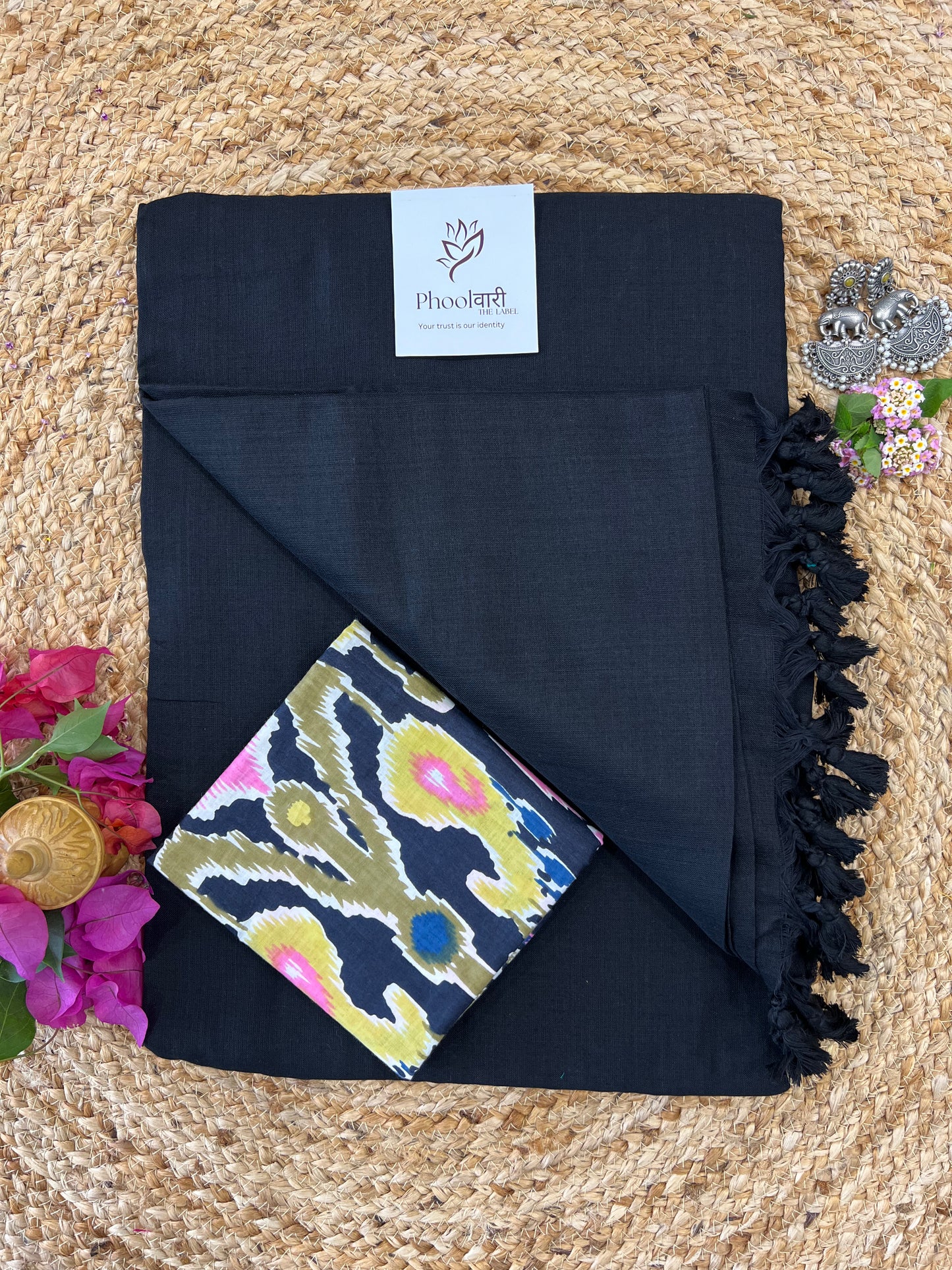 Phoolwari Black Handloom Saree