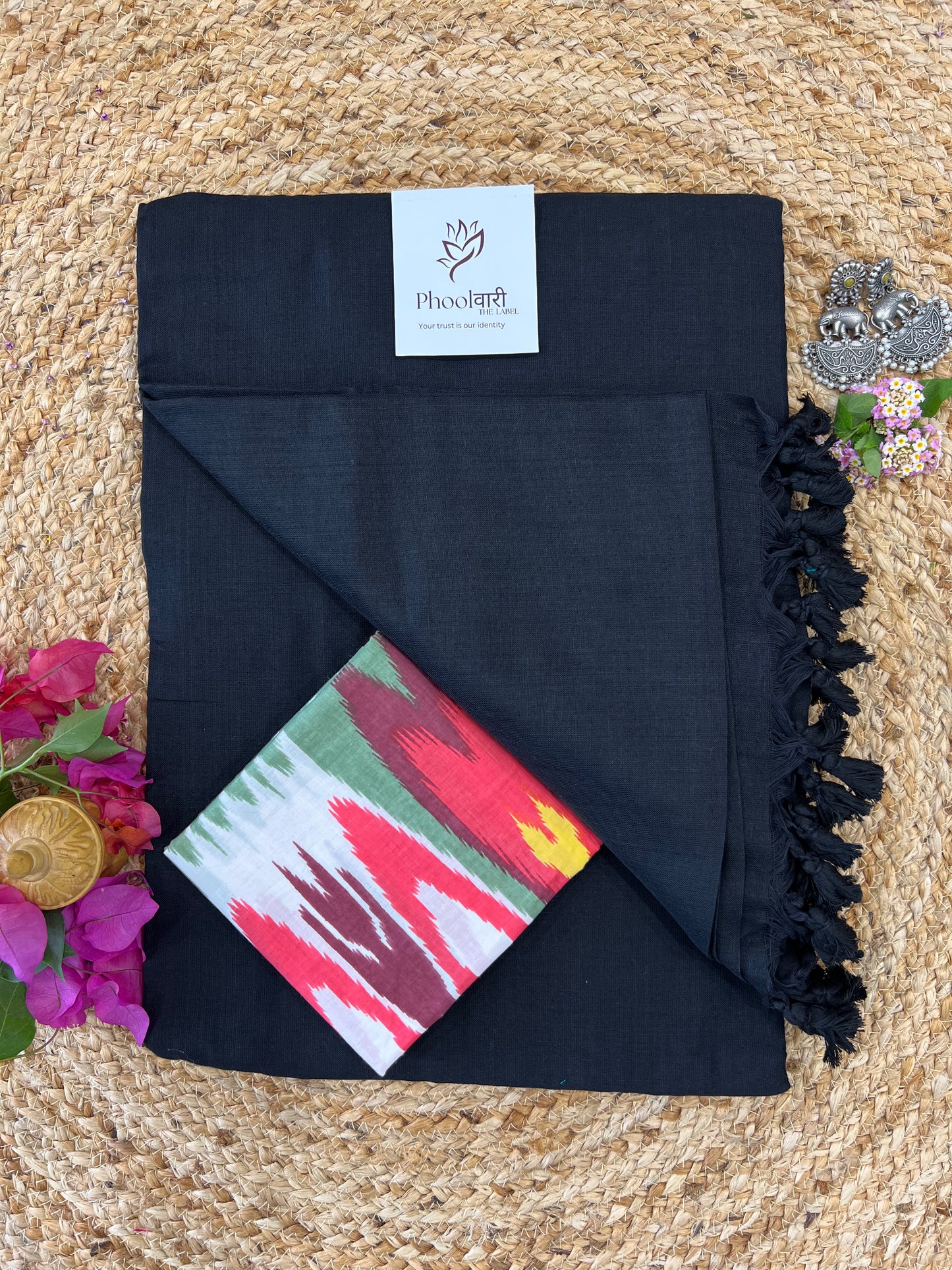 Phoolwari Black Handloom Saree